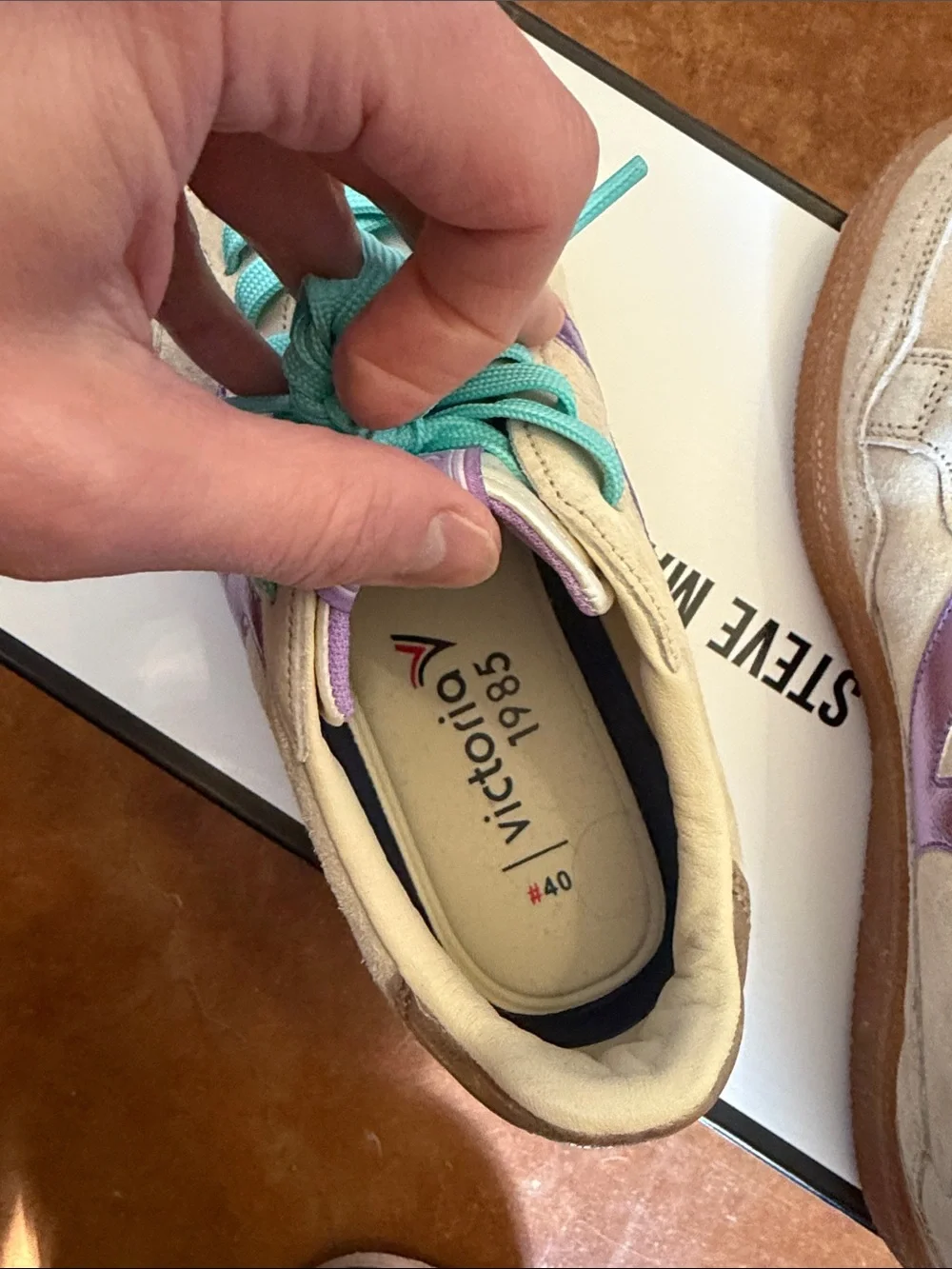Victoria 1985 Suede Sneakers with Purple Accent and Teal Laces Sz 40